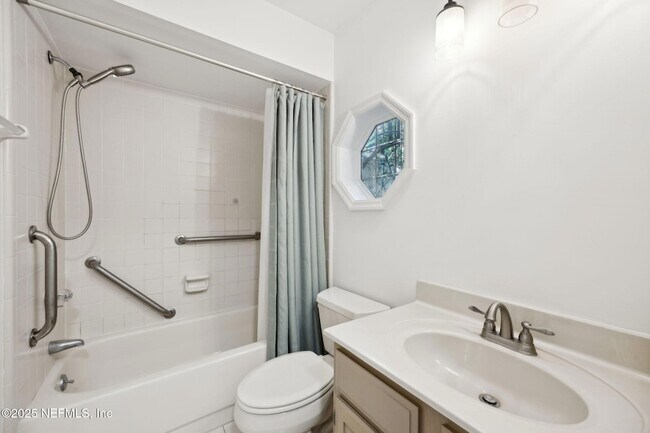 Building Photo - 4063 Mizner Ct