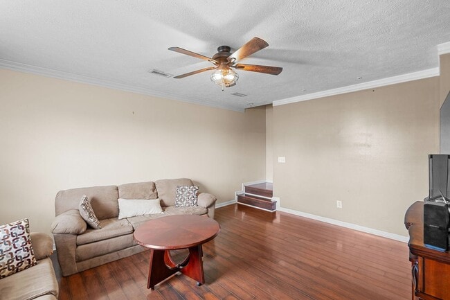 Building Photo - 3 br, 2 bath House - 1804 Gypsy Court