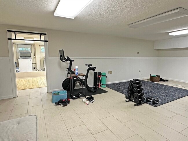 Building Photo - 6 Brownson Terrace