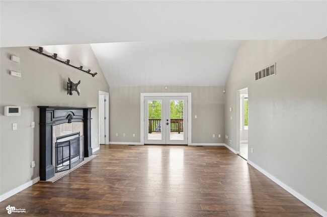 Building Photo - Luxury Alaska Living with Room to Spread Out — Mountain Views, Massive Garage & Incredible Commut...