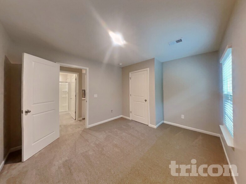 Building Photo - 4589 Heatherly Rd
