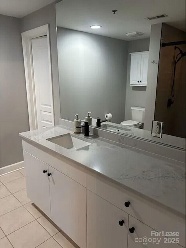 Building Photo - 1320 Fillmore Ave