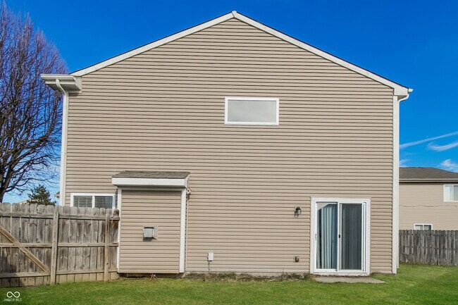Building Photo - 709 Cembra Dr