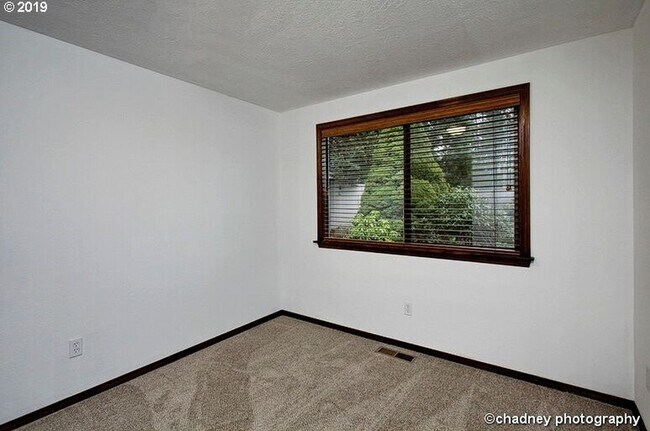 Building Photo - 13064 SE 130th Ave