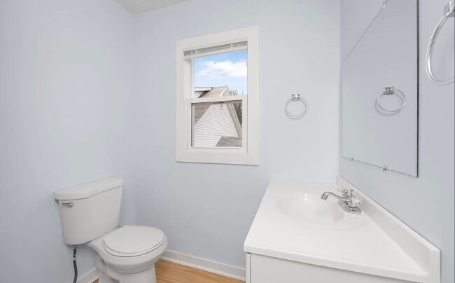 Building Photo - 1044 Muskegon Ave NW