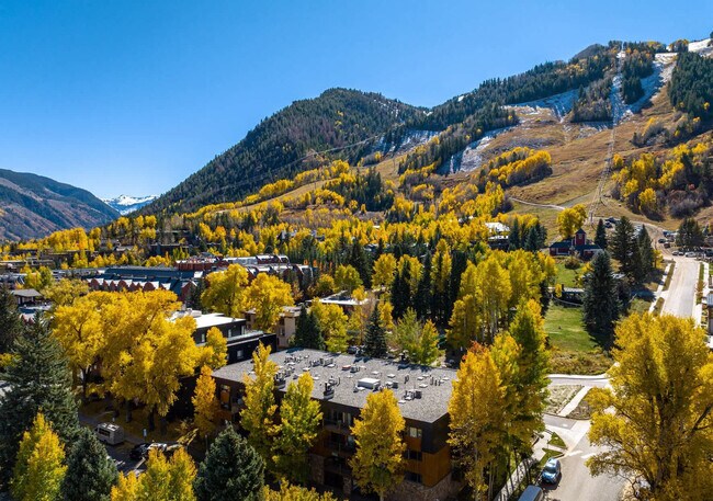 Building Photo - 205 E Durant Ave