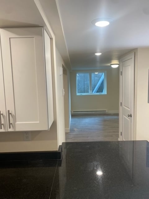 Building Photo - 520 Main St