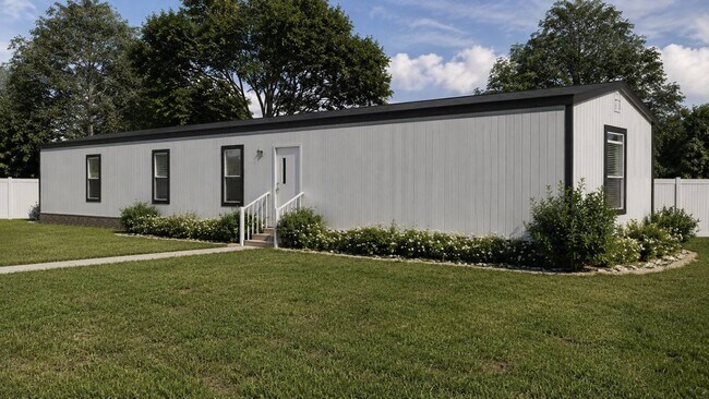 Building Photo - 1006 Monarch Dr