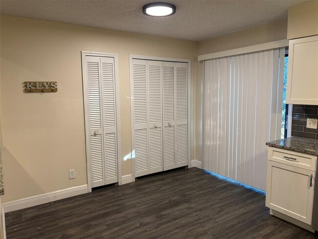 Building Photo - 117 Louisiana Ave