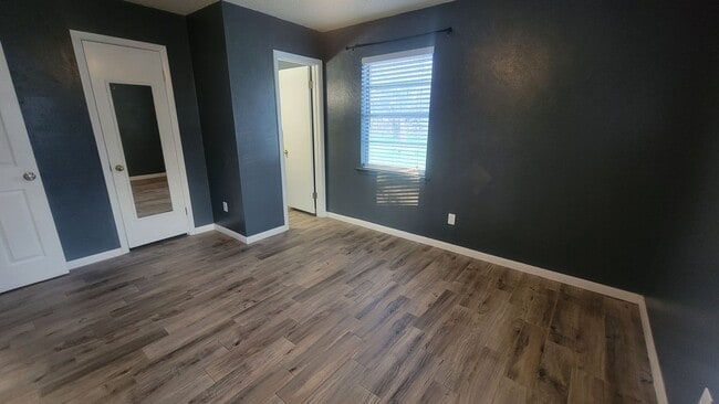 Building Photo - Perfect in Peaster ISD!