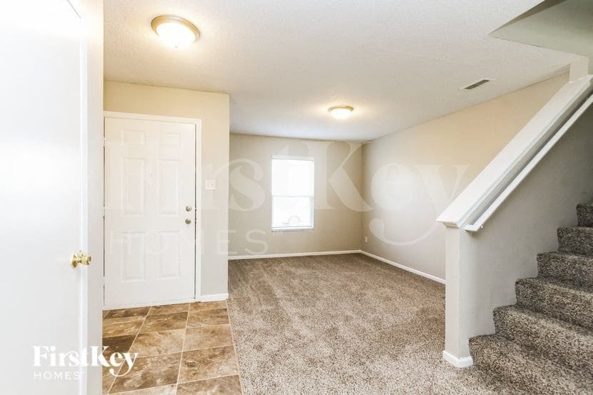 Building Photo - 11428 Cuyahoga Dr