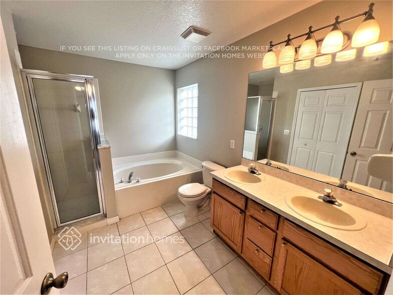 Building Photo - 2759 Kingsdale Dr