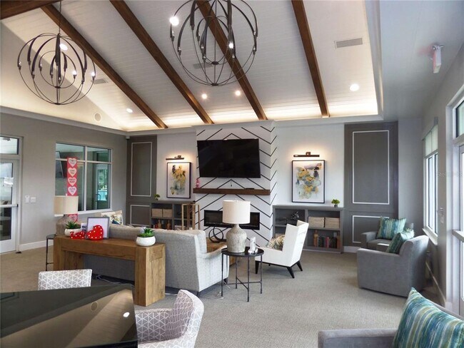 Building Photo - 7845 June Ln