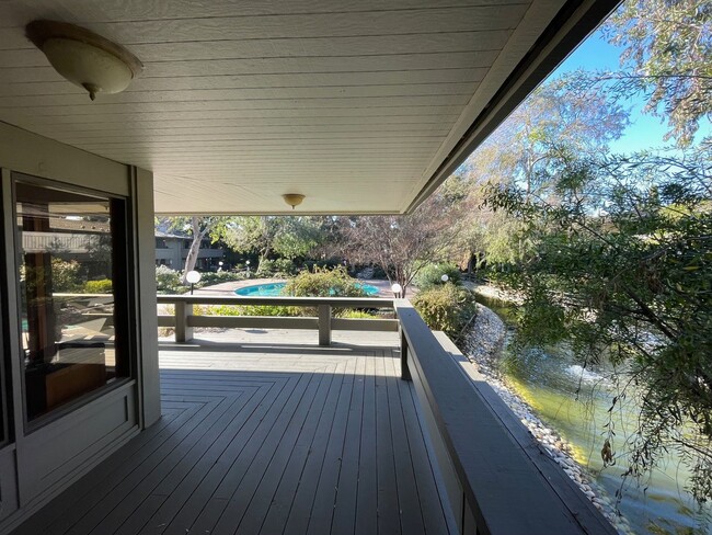 Building Photo - Cozy Condo in the Heart of Santa Clara.