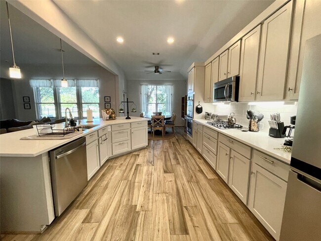 Building Photo - 22626 Fanwick Dr