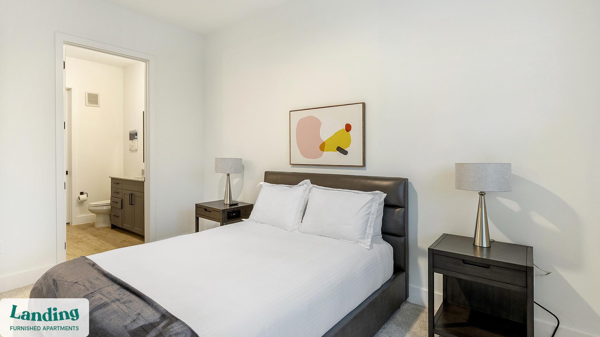 Building Photo - 650 E Sycamore St