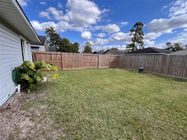 Building Photo - 11842 Greencanyon Dr