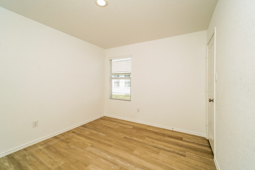 Building Photo - 435 Filibusters Trail