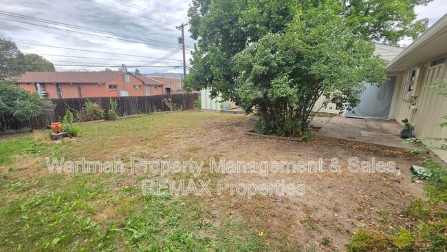Building Photo - 2524 N Farragut Ave
