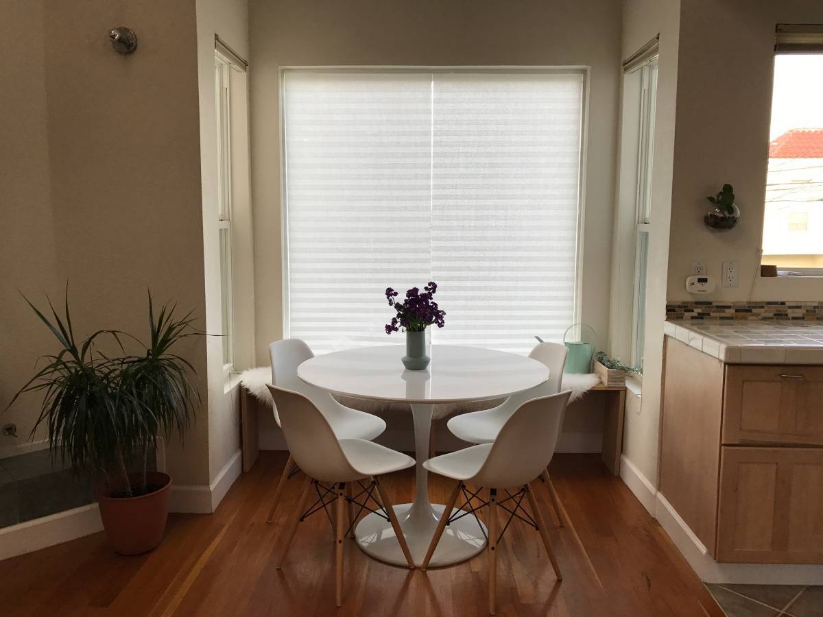 Dining Nook - 1106A Treat Ave