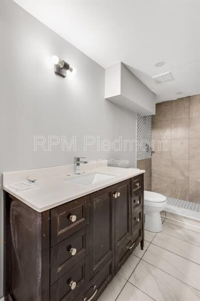 Building Photo - 2966 Fern Valley Dr SW