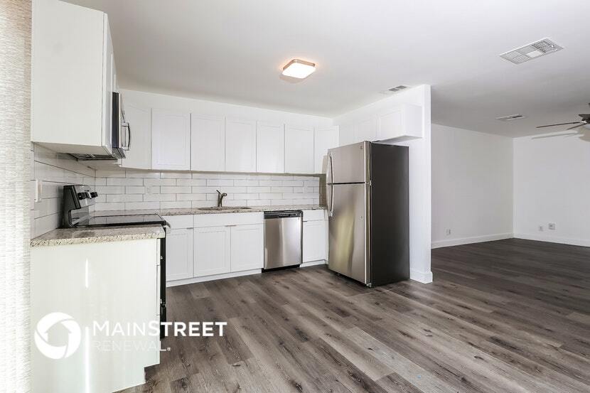 Building Photo - 3577 Lothair Ave