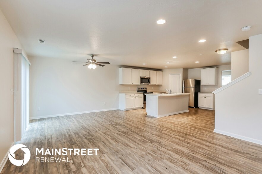 Building Photo - 4061 Firestone Way