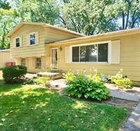 Building Photo - 2013 Winchester Dr