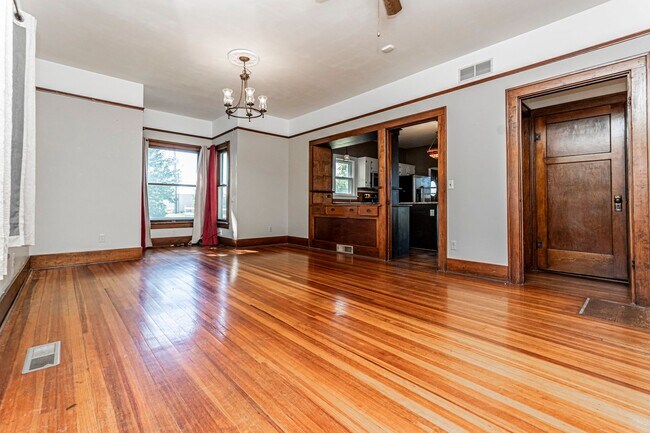 Building Photo - Please View 3D Virtual Walk-Through Before...