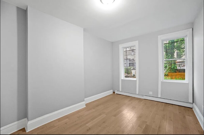 Building Photo - 74 Pilling St