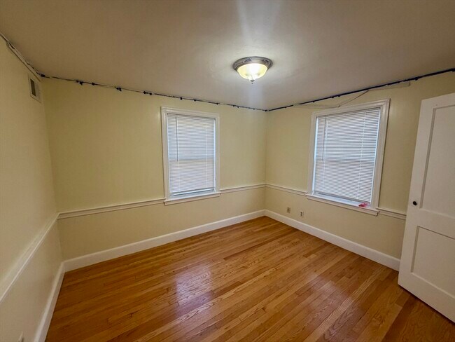 Building Photo - 84 Chittick Rd