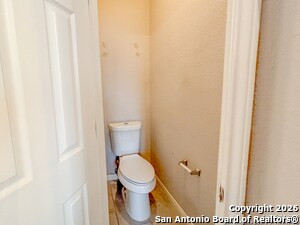 Building Photo - 702 Lorimor Ct