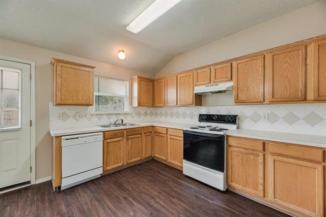 Building Photo - 636 Canyon Pl