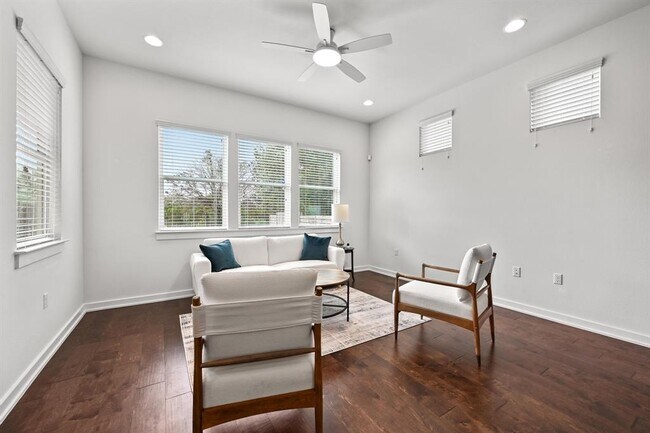 Building Photo - 8901 Parker Ranch Cir