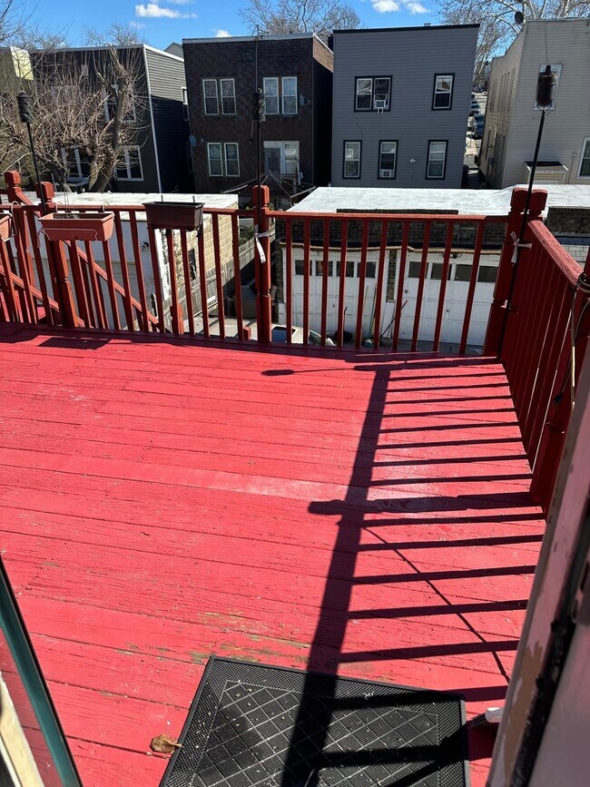 Building Photo - 268 Columbia Ave