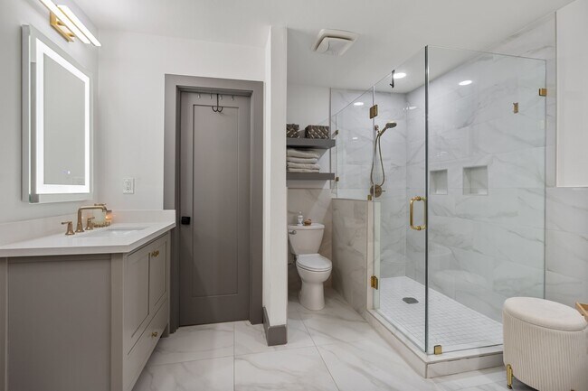 Building Photo - 40 Wellington Ct