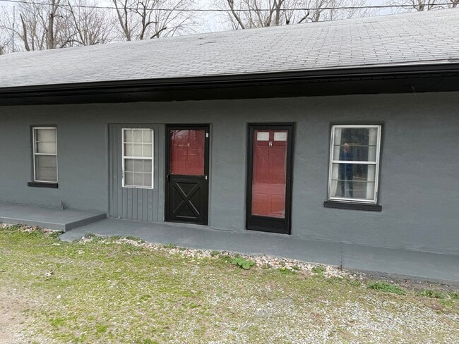 Building Photo - 1531 E 5th St