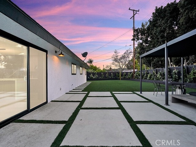 Building Photo - 737 Paseo Pl