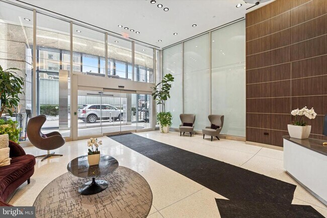 Building Photo - 2101 Market St