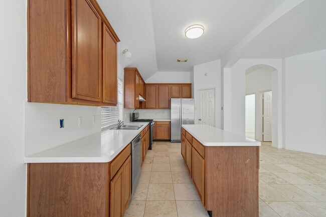 Building Photo - 13130 Yaupon Holly Ln