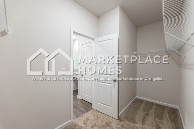 Building Photo - 1274 Fendt Dr
