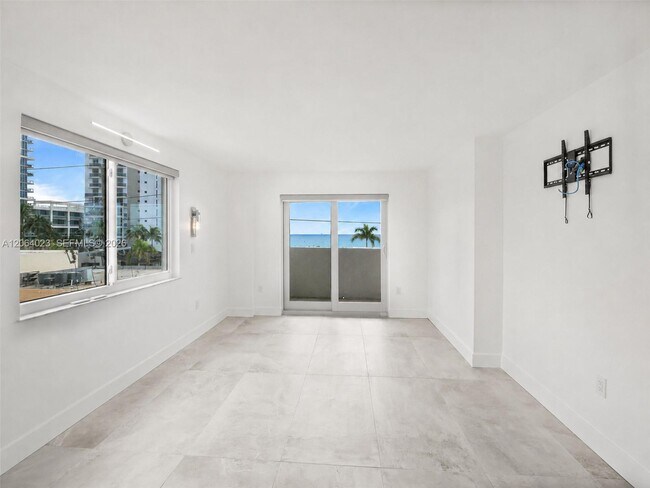 Building Photo - 6725 Harding Ave