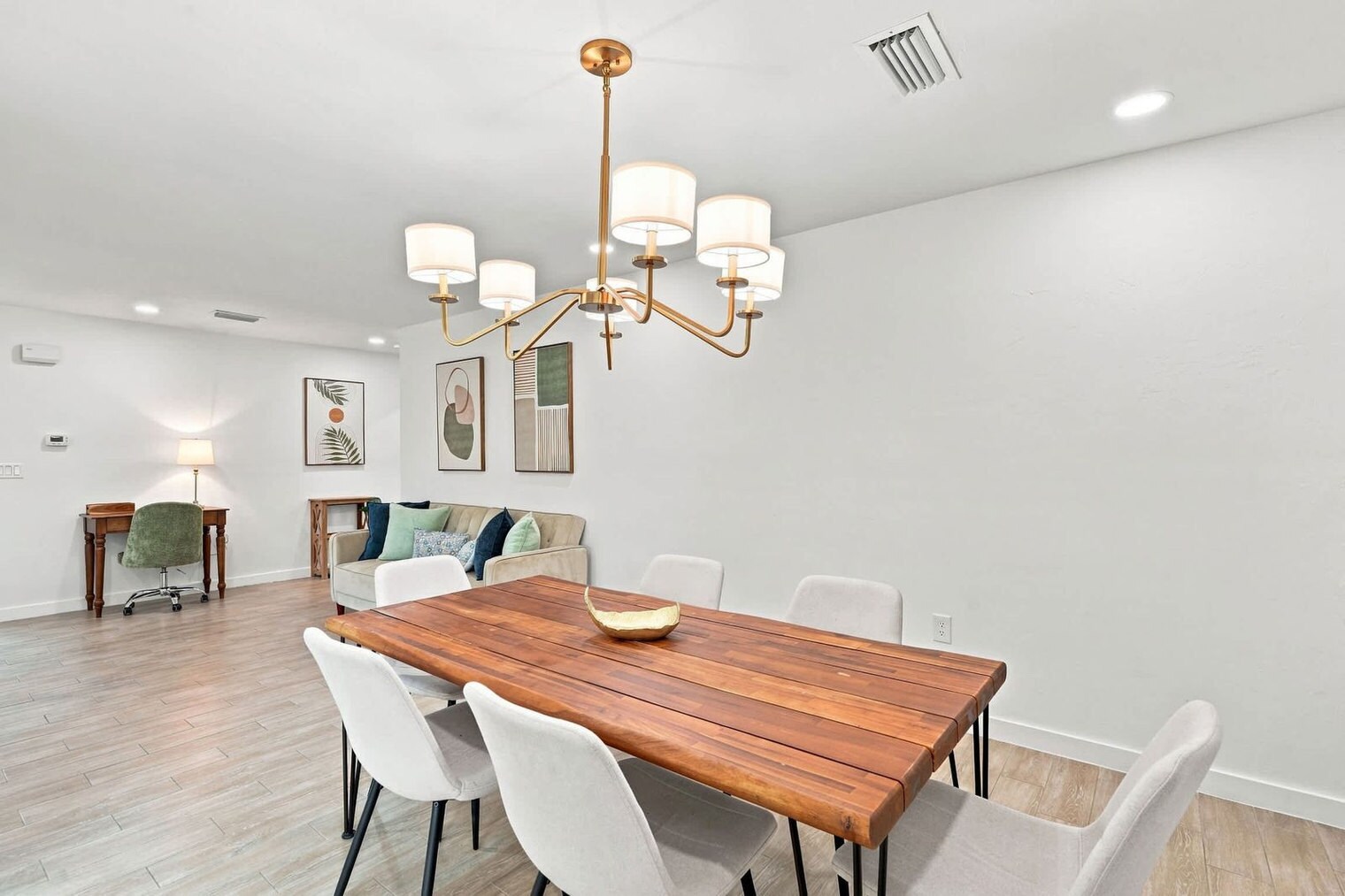 Building Photo - 27164 Edenbridge Ct