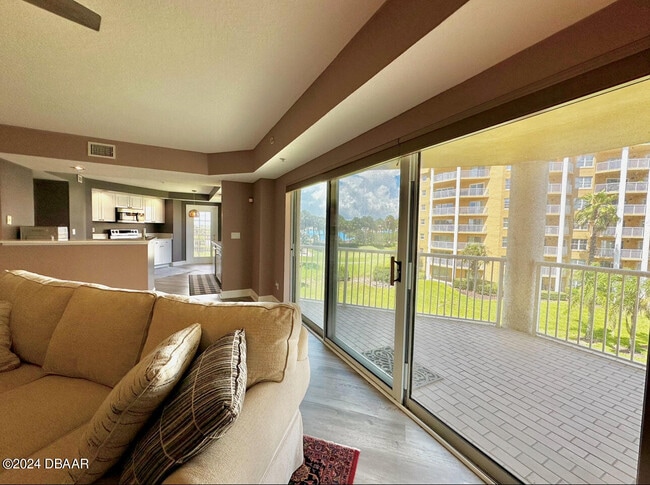 Building Photo - 4670 Links Village Dr