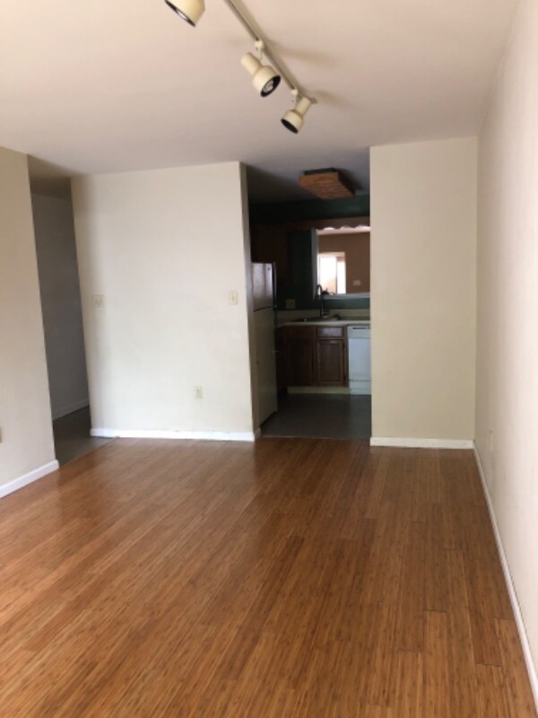 Building Photo - 1334 W Wyomissing Blvd