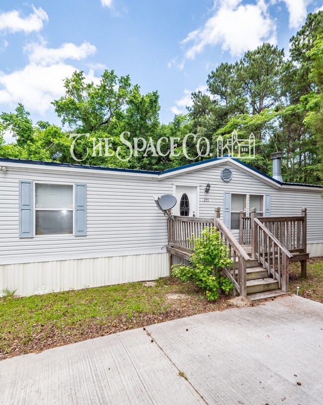 Building Photo - 255 Mitton Rd