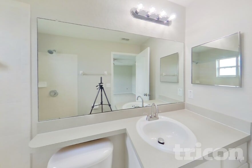 Building Photo - 3034 Wentworth Pl