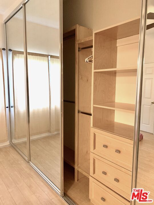 Building Photo - 4189 Vineland Ave