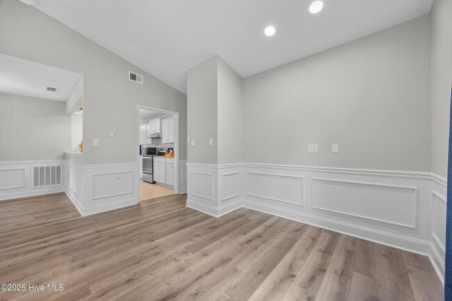 Building Photo - 429 Crow's Nest Ln