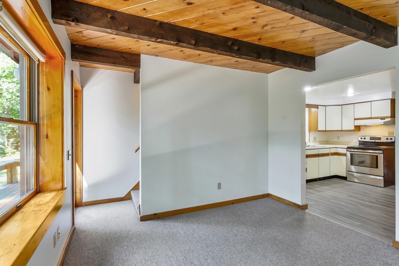 Building Photo - 321 Gibbs Rd